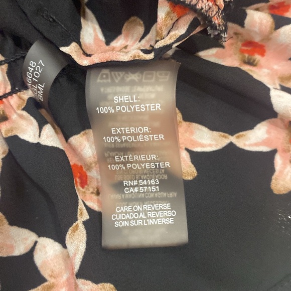 Karl Lagerfeld Paris Black Multi Floral Sleeveless Blouse Size Large - Picture 7 of 8